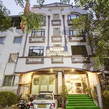 Hotel Good Times Near Ganga Ram Hospital And Karol Bagh Metro Delhi  Ngoại thất bức ảnh