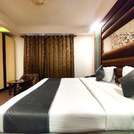 Hotel Good Times Near Ganga Ram Hospital And Karol Bagh Metro Delhi  Ngoại thất bức ảnh