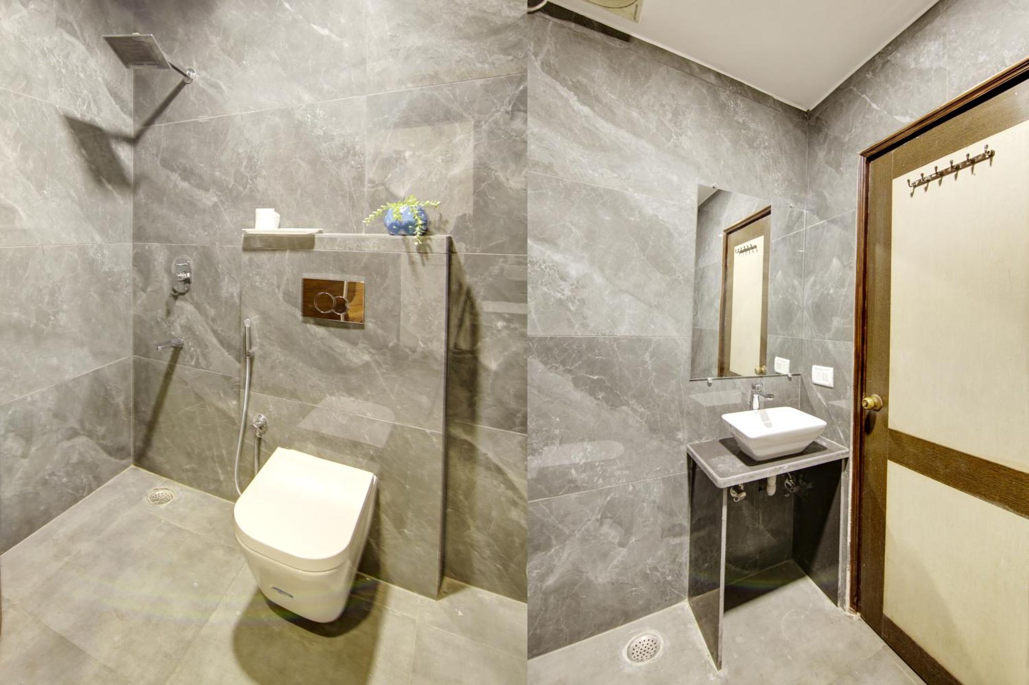Hotel Good Times Near Ganga Ram Hospital And Karol Bagh Metro Delhi  Ngoại thất bức ảnh