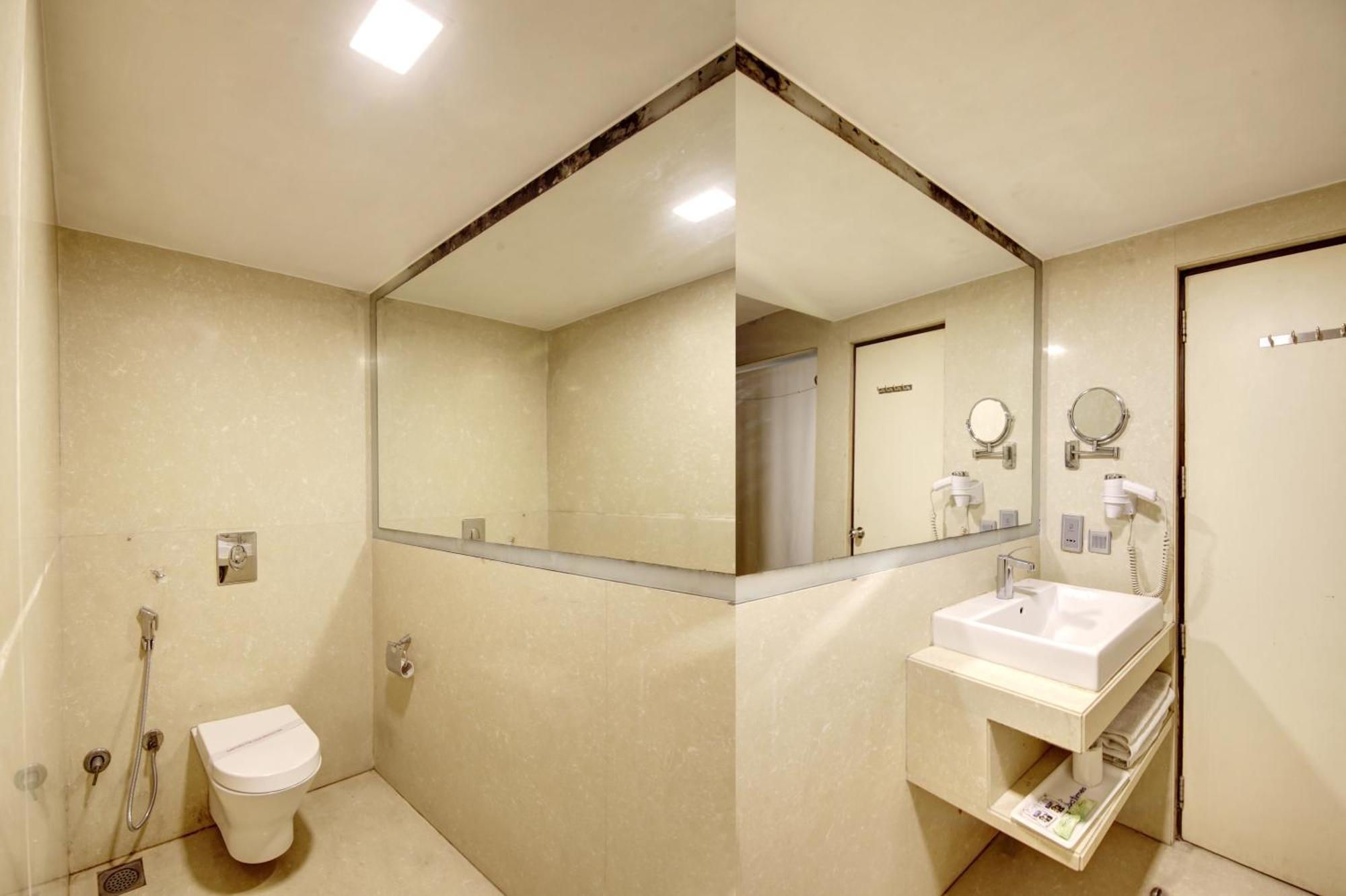 Hotel Good Times Near Ganga Ram Hospital And Karol Bagh Metro Delhi  Ngoại thất bức ảnh