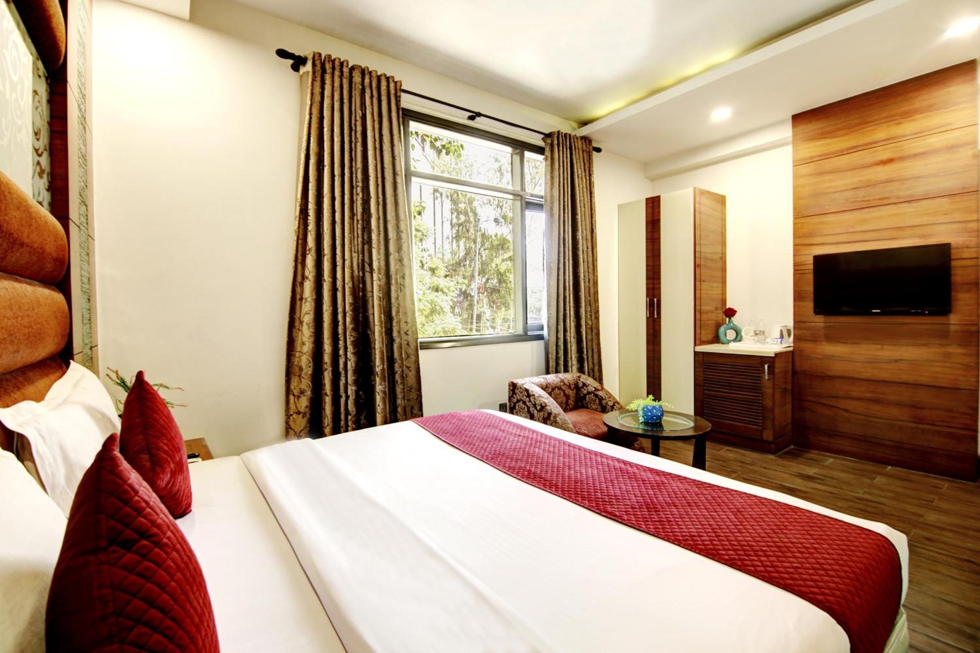 Hotel Good Times Near Ganga Ram Hospital And Karol Bagh Metro Delhi  Ngoại thất bức ảnh