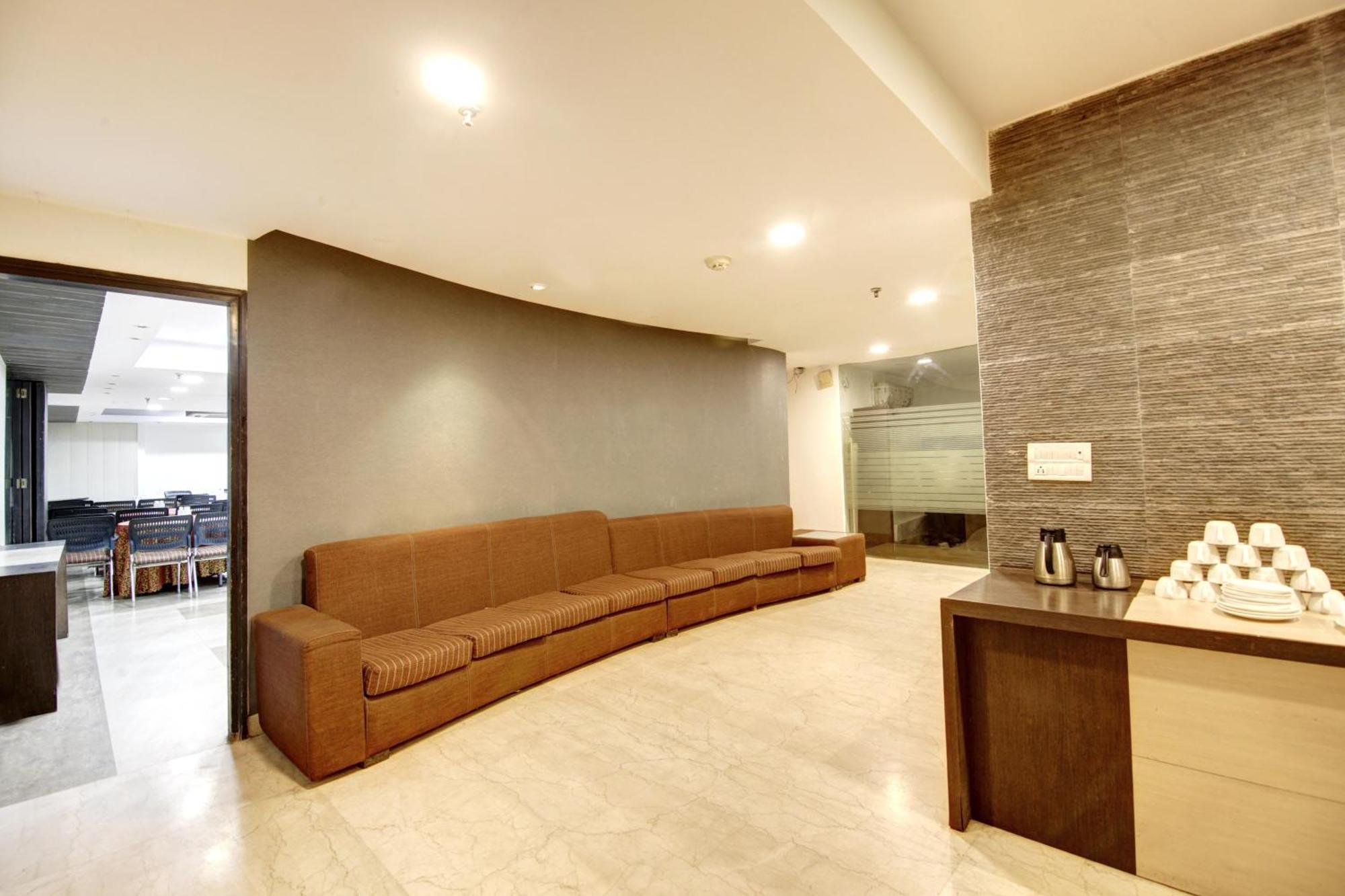Hotel Good Times Near Ganga Ram Hospital And Karol Bagh Metro Delhi  Ngoại thất bức ảnh