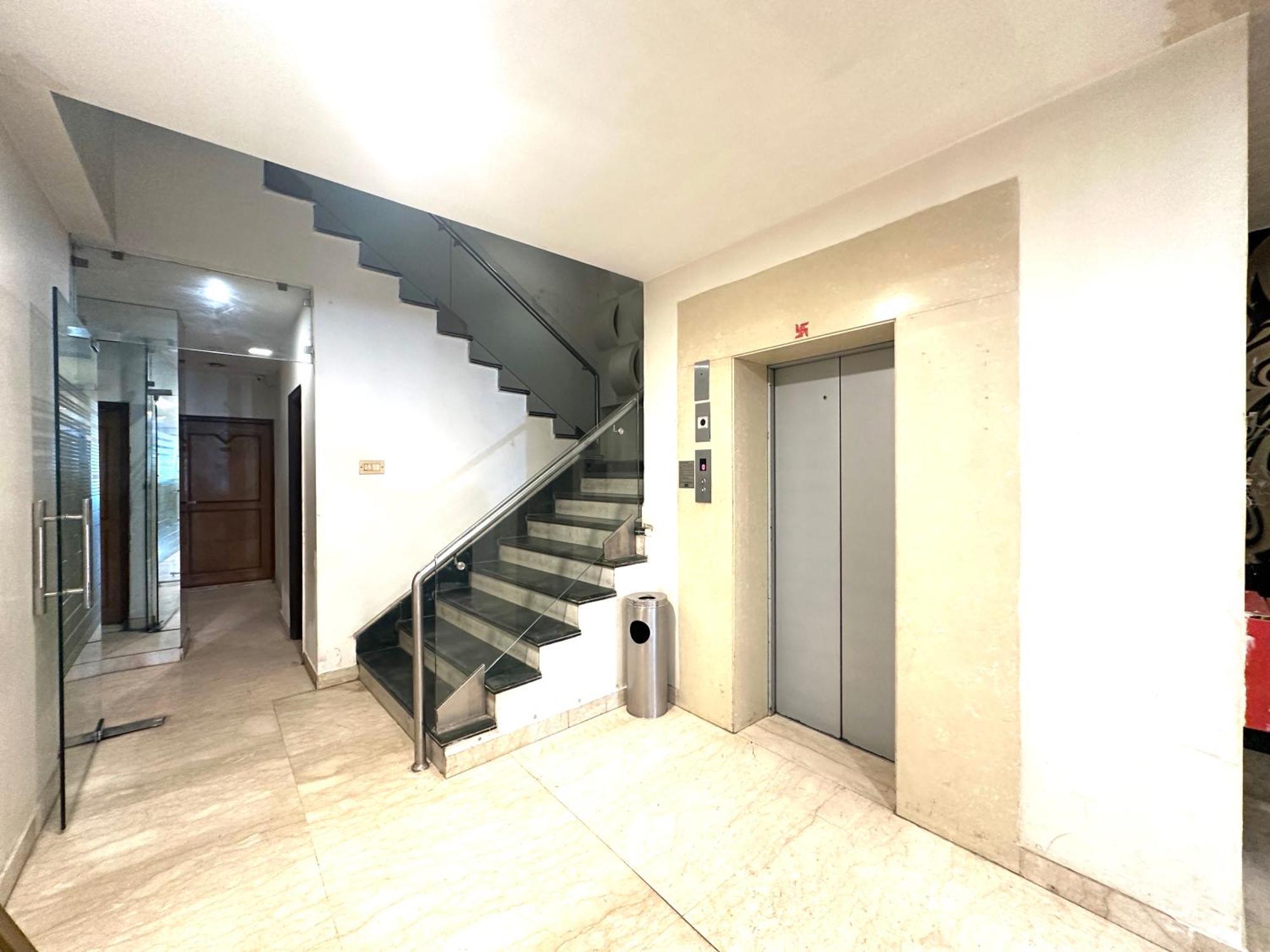 Hotel Good Times Near Ganga Ram Hospital And Karol Bagh Metro Delhi  Ngoại thất bức ảnh